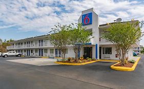 Motel 6 Fort Pierce